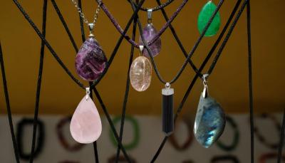 Pendentifs en Pierres et Cristaux Naturels